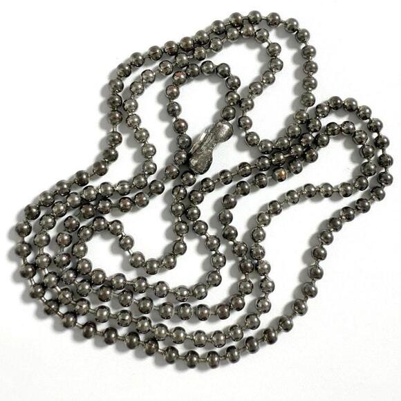 CHANEL Vintage Necklace - Picture 8 of 10